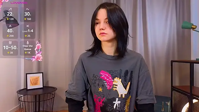 PamilaGrassle online show from October 5, 2025, 4:11 am