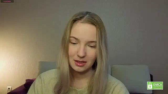 HongTomczak online show from April 14, 2026, 7:36 am