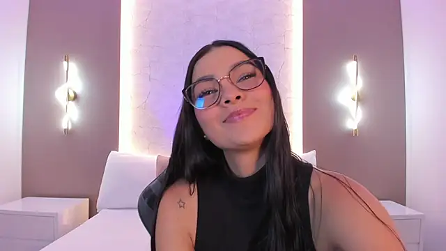 emily tolson online show from February 2, 2026, 7:23 pm