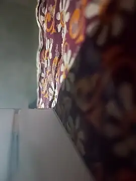 TSPRAJ0 online show from April 18, 2026, 11:58 am