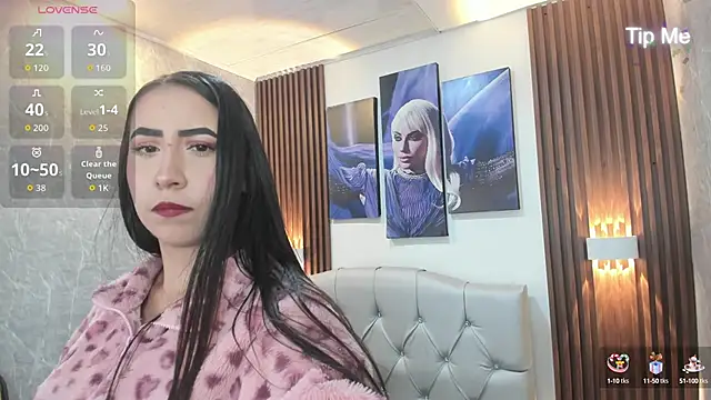 Sophi Thaylorr online show from October 2, 2025, 12:56 pm