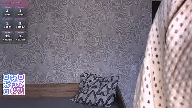 TianaWidell online show from November 26, 2025, 5:08 am