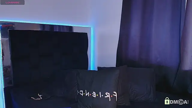 madisonwalkeeer online show from June 4, 2026, 8:37 pm