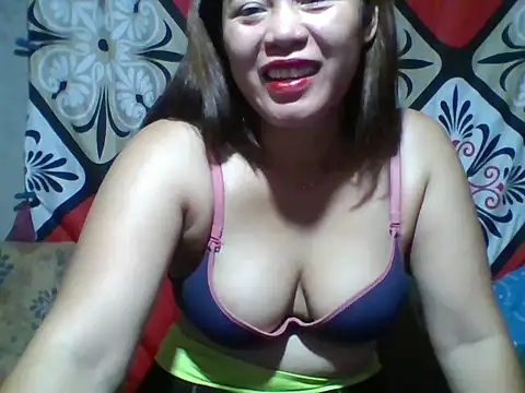Snapshot of ManilaSunset_Palangga chatting on April 24, 2026, 10:34 pm ManilaSunset Palangga online show from April 24, 2026, 10:34 pm