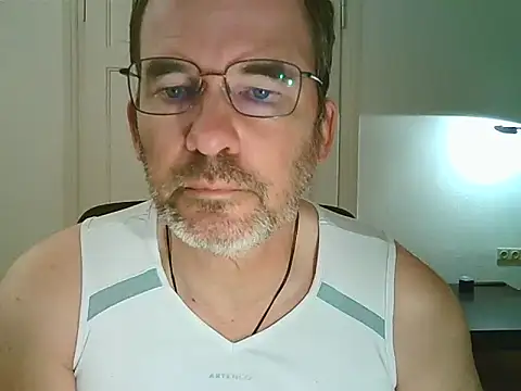 stallionrider88 online show from April 18, 2026, 8:09 pm