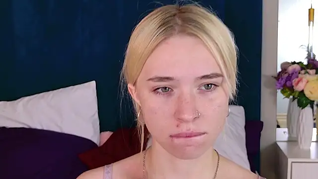 RachelColon online show from September 9, 2025, 5:12 pm