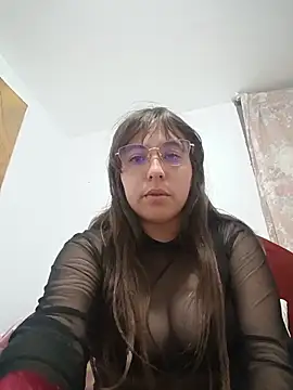 Snapshot of AlessandraPazzi chatting on June 5, 2026, 1:56 am AlessandraPazzi online show from June 5, 2026, 1:56 am