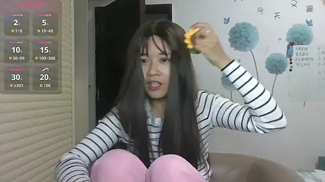 Monice1314 online show from October 20, 2025, 8:48 am