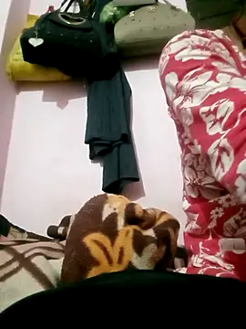 Snapshot of Hot_tin74 chatting on November 30, 2025, 5:39 pm Hot tin74 online show from November 30, 2025, 5:39 pm