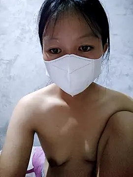 Lilyy-y online show from October 17, 2025, 9:50 pm