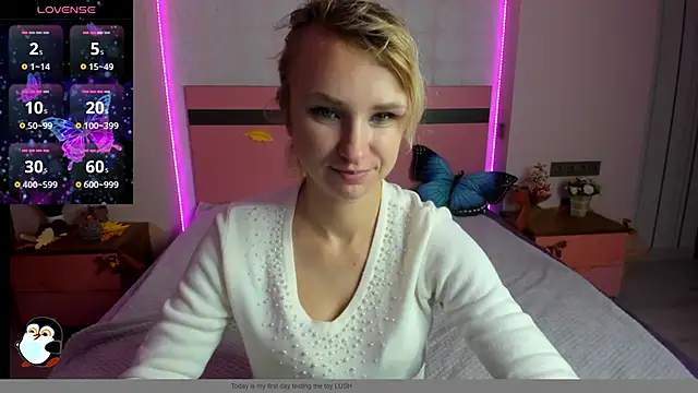 Snapshot of MeryMidnight chatting on November 18, 2025, 6:51 am MeryMidnight online show from November 18, 2025, 6:51 am