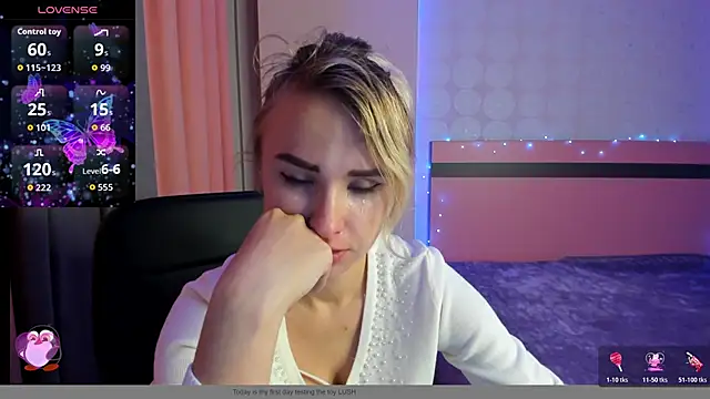 Snapshot of MeryMidnight chatting on November 27, 2025, 6:37 am MeryMidnight online show from November 27, 2025, 6:37 am