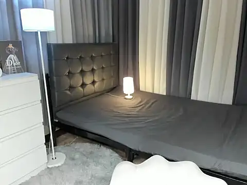 Snapshot of Blaire_Samantha chatting on November 11, 2025, 4:23 am Blaire Samantha online show from November 11, 2025, 4:23 am