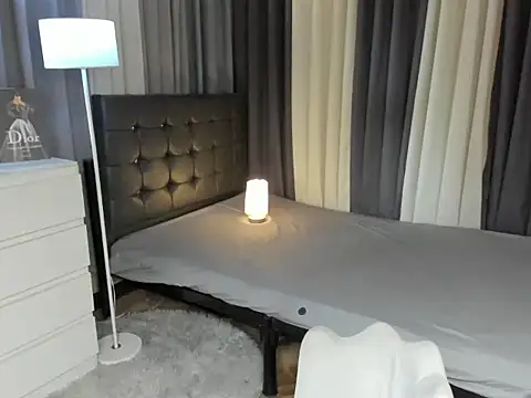 Snapshot of Blaire_Samantha chatting on November 27, 2025, 7:54 am Blaire Samantha online show from November 27, 2025, 7:54 am