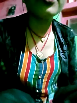 Hot-yuo84 online show from October 28, 2025, 4:42 pm