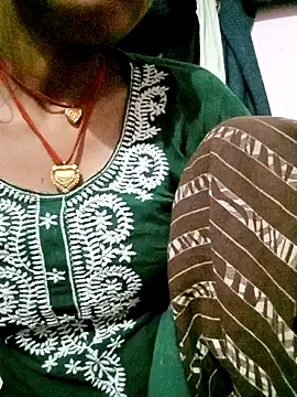 Hot-yuo84 online show from November 7, 2025, 6:08 pm