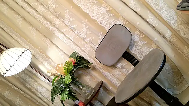 PrettyStranger online show from November 26, 2025, 7:31 am