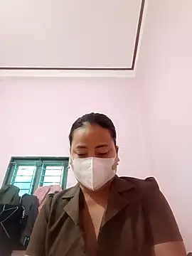 Linda885 online show from December 17, 2025, 3:01 am