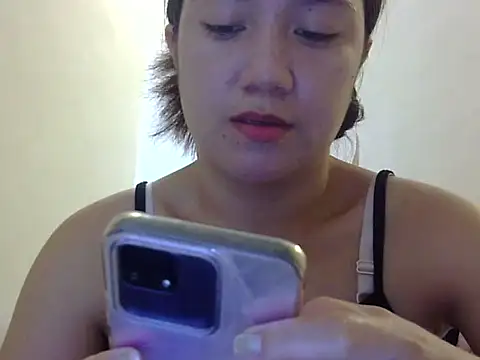 Lovelyclaya online show from September 27, 2025, 1:43 am