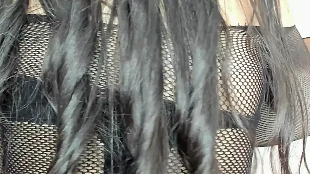 CarolinaFerrer online show from November 10, 2025, 9:14 pm