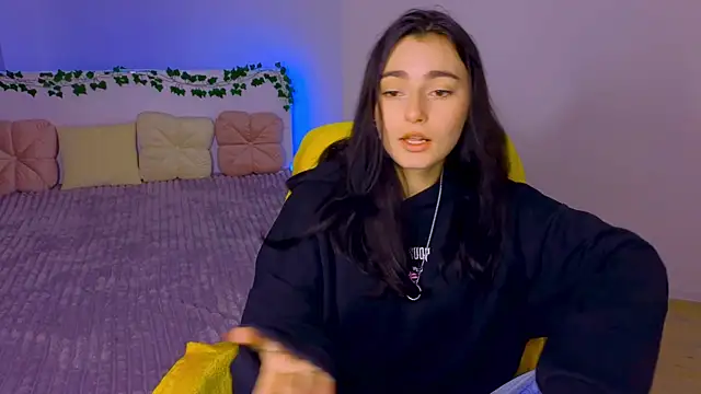 Andres sssss online show from October 7, 2025, 4:15 pm