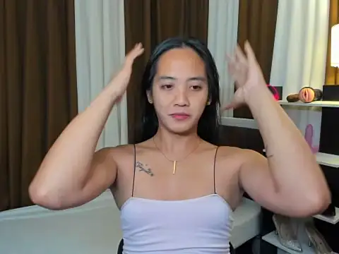 URHottestAngel online show from November 9, 2025, 5:00 pm