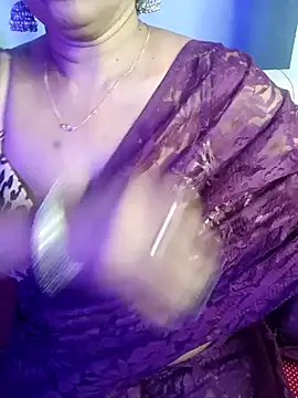 Snapshot of monaa-darling chatting on November 13, 2025, 5:45 pm monaa-darling online show from November 13, 2025, 5:45 pm