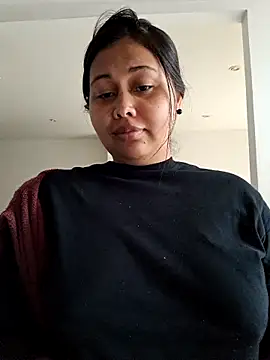 Alessandraa- online show from October 26, 2025, 9:21 pm