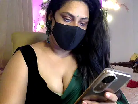 Indian queen007 online show from May 27, 2026, 6:49 pm