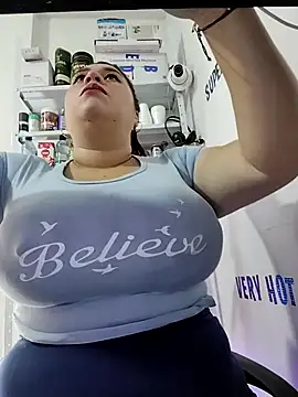 SafiroFer online show from November 22, 2025, 9:03 pm