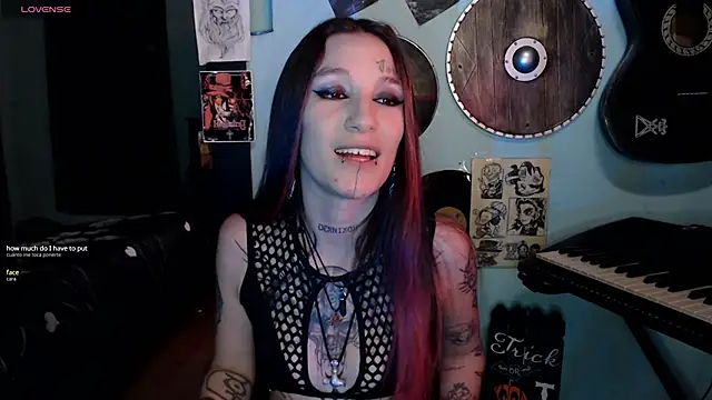 Snapshot of lilithword chatting on November 28, 2025, 8:11 pm lilithword online show from November 28, 2025, 8:11 pm