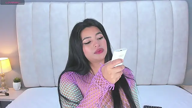 ScarletStarr online show from November 21, 2025, 4:33 am