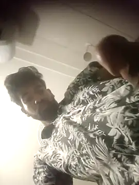 priyansh78584 online show from October 7, 2025, 11:13 pm