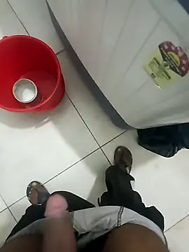 priyansh78584 online show from October 10, 2025, 1:54 pm