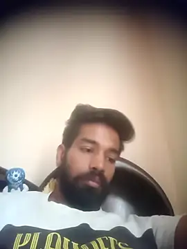 priyansh78584 online show from October 25, 2025, 6:32 am