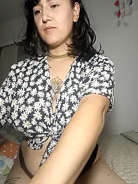 Snapshot of Jinx__x chatting on September 19, 2025, 4:36 am Jinx x online show from September 19, 2025, 4:36 am