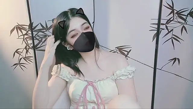 Sparkly Candy online show from November 24, 2025, 6:02 am