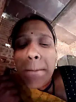 Xx pooja online show from November 8, 2025, 5:18 am