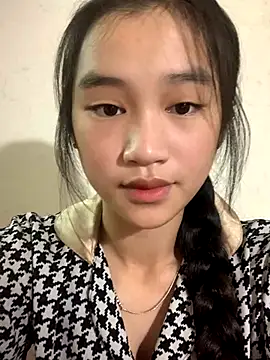 -Lie-06 online show from September 19, 2025, 5:42 am