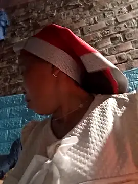 Snapshot of me-cute chatting on December 16, 2025, 11:10 pm me-cute online show from December 16, 2025, 11:10 pm