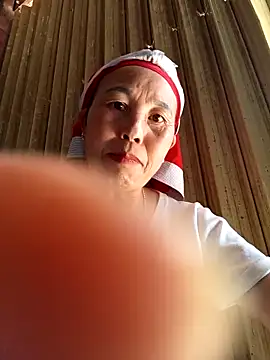 Snapshot of me-cute chatting on December 19, 2025, 3:13 am me-cute online show from December 19, 2025, 3:13 am