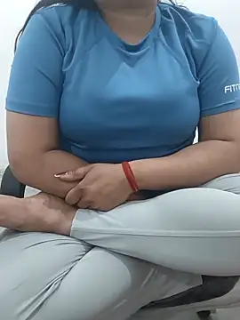 payal 261072  online show from March 6, 2026, 4:20 am