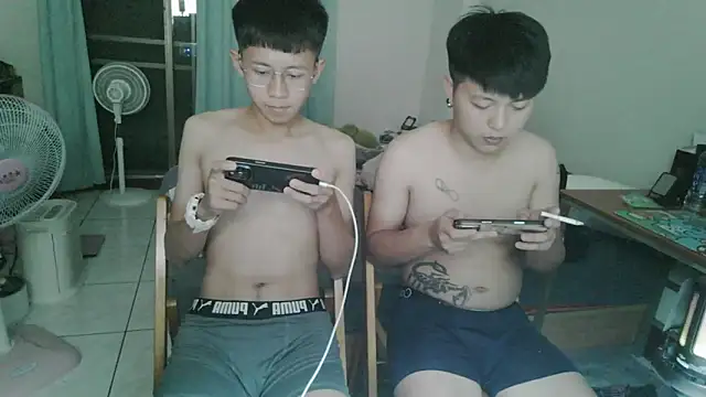 Snapshot of zhu000000 chatting on April 19, 2026, 2:38 pm zhu000000 online show from April 19, 2026, 2:38 pm