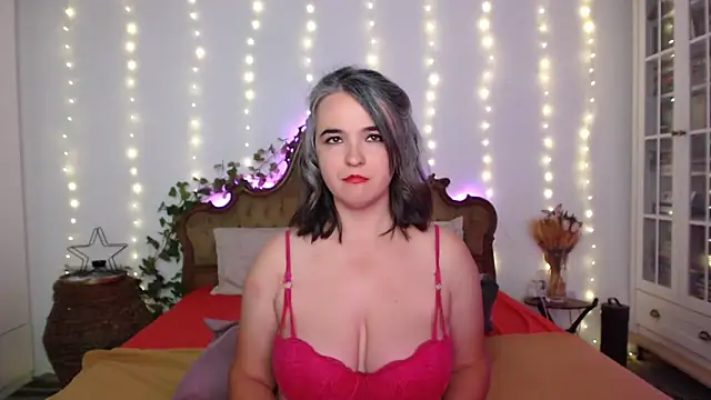 SilkenSin online show from September 23, 2025, 7:50 pm