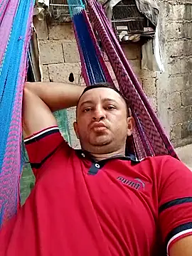 arnaldof50 online show from April 17, 2026, 10:13 pm