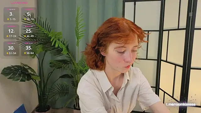 Snapshot of JuanaFriesz chatting on September 17, 2025, 7:10 am JuanaFriesz online show from September 17, 2025, 7:10 am