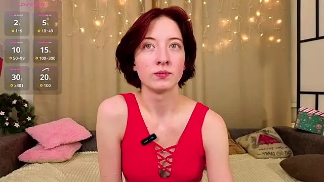 Snapshot of JuanaFriesz chatting on December 17, 2025, 9:04 am JuanaFriesz online show from December 17, 2025, 9:04 am