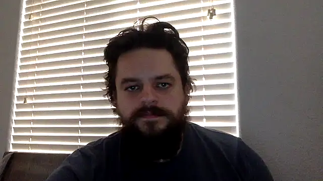 Snapshot of BeginnersLuck111 chatting on May 30, 2026, 10:07 pm BeginnersLuck111 online show from May 30, 2026, 10:07 pm