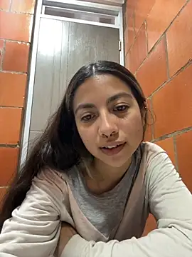 LunaRichy  online show from September 16, 2025, 8:54 pm