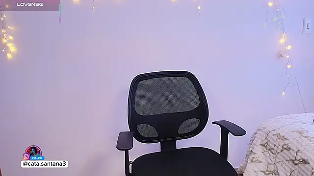 Cataliina Santhana online show from December 18, 2025, 6:47 pm